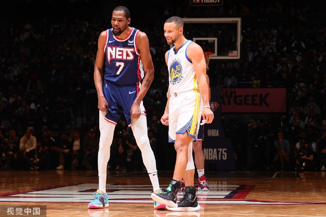 门争相追逐 门争相追逐