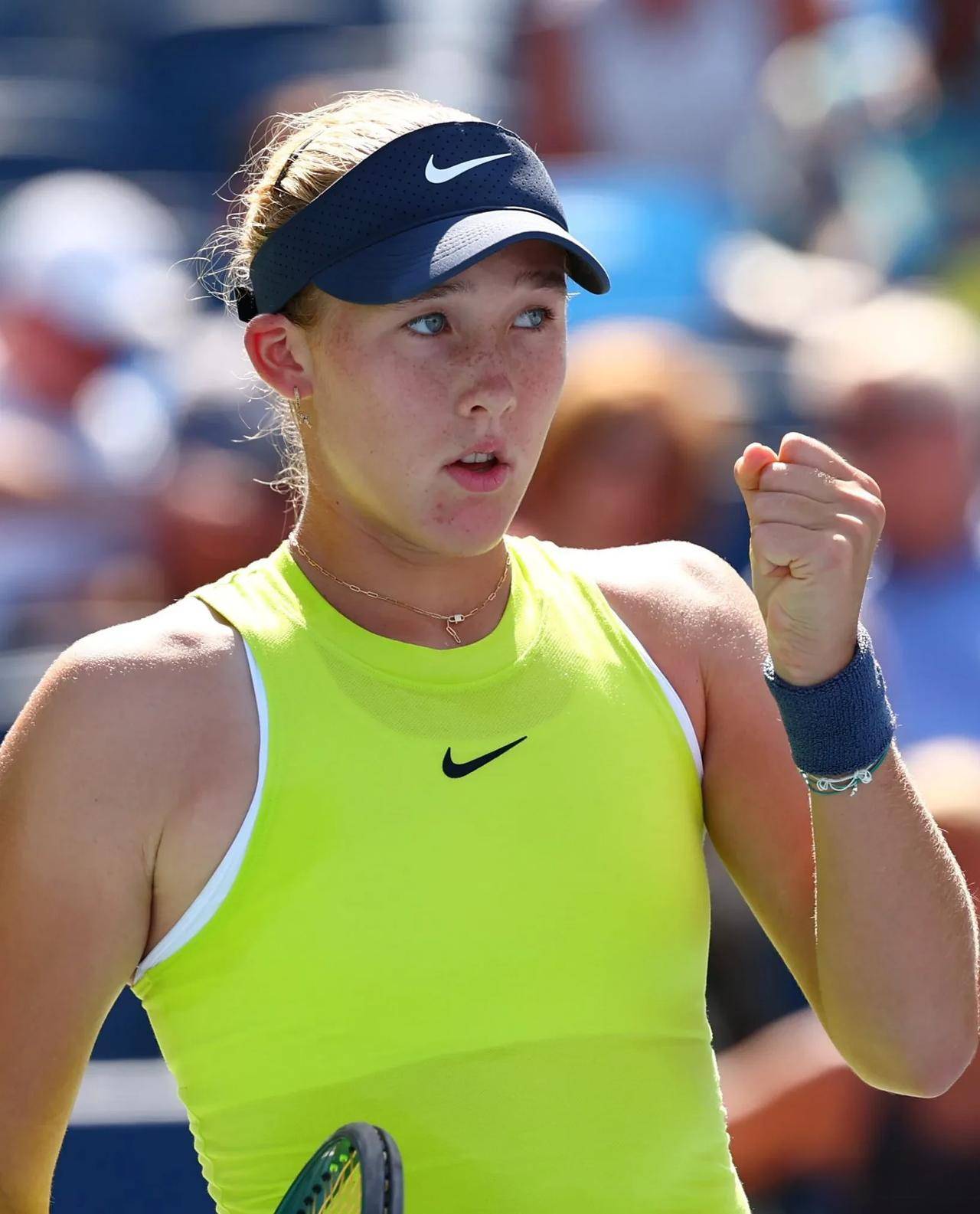 的赛场上逐 的赛场上逐