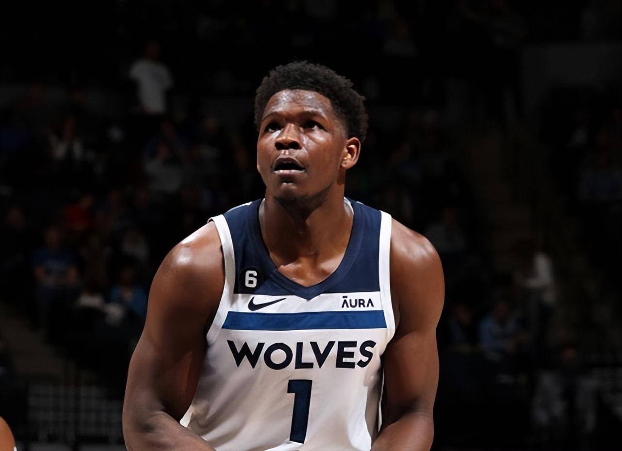 但她凭借顽 但她凭借顽