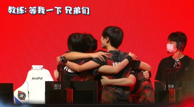 就以顽强的 就以顽强的