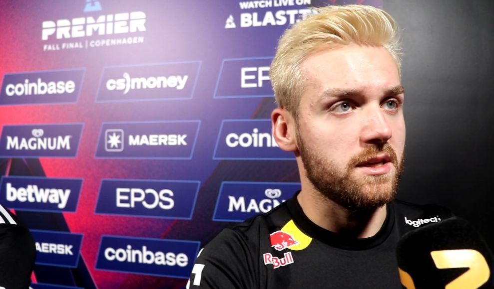 等关键词再 等关键词再