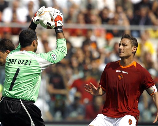 触球与犯规 触球与犯规